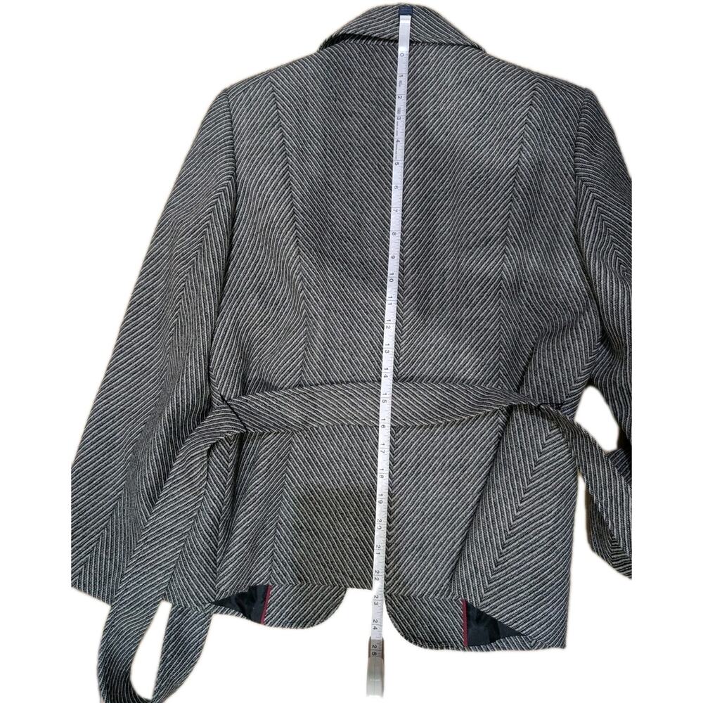 Talbots Petite Blazer 10 Gray 100% Wool Herringbone Jacket Japan Classic Belt - Picture 13 of 16